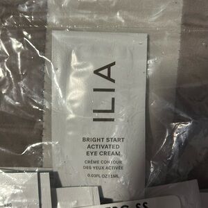 - ILIA Bright Start Eye Cream Samples 25 pack